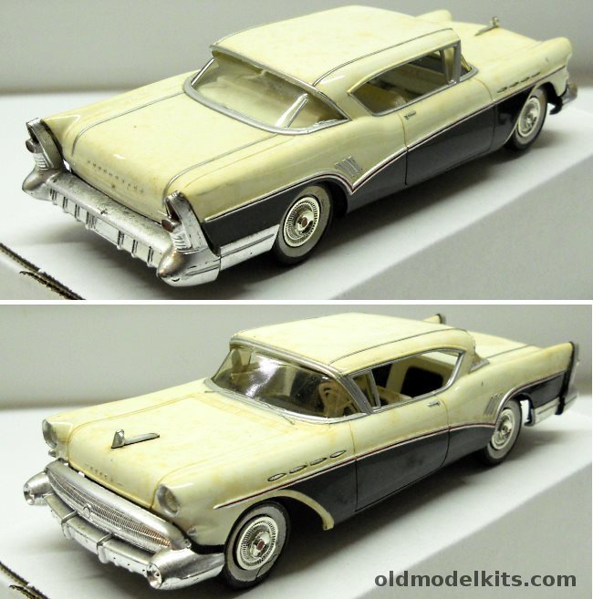 AMT 1/25 1957 Buick Roadmaster 2 Door HT Promo plastic model kit